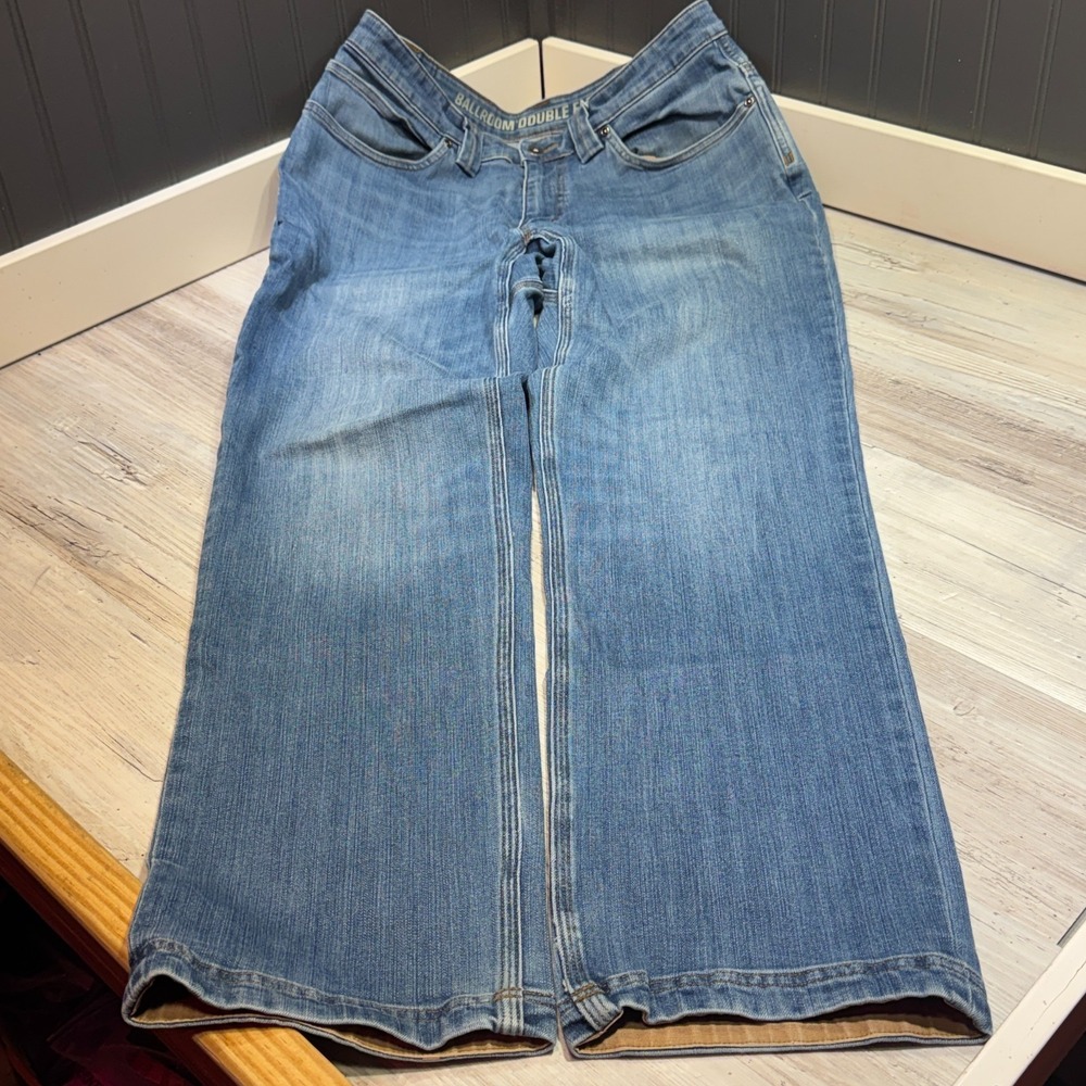 Duluth Trading Co Ballroom Double Flex Jeans Men's 34x32 Denim Med Wash Comfort